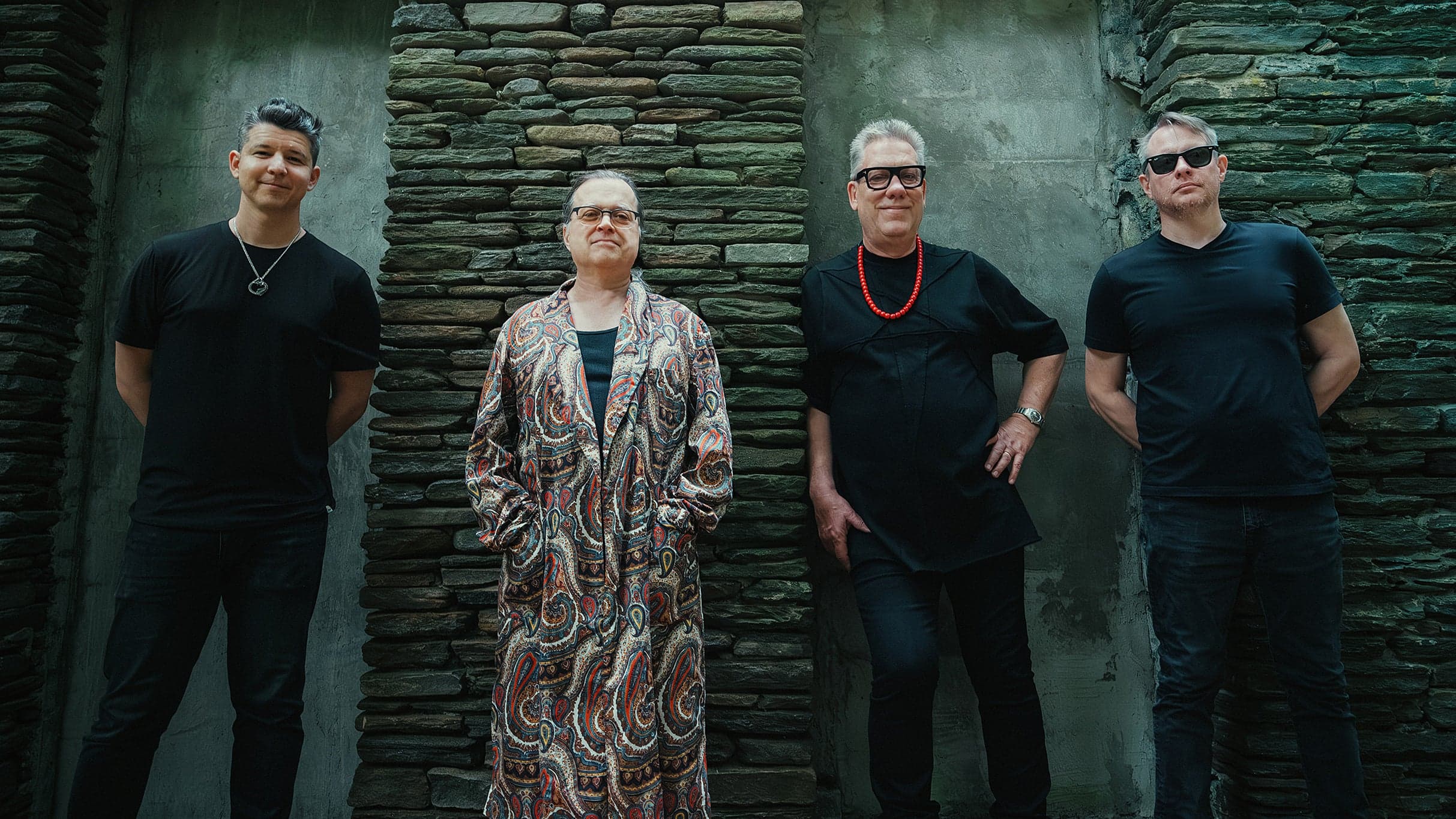 Violent Femmes live