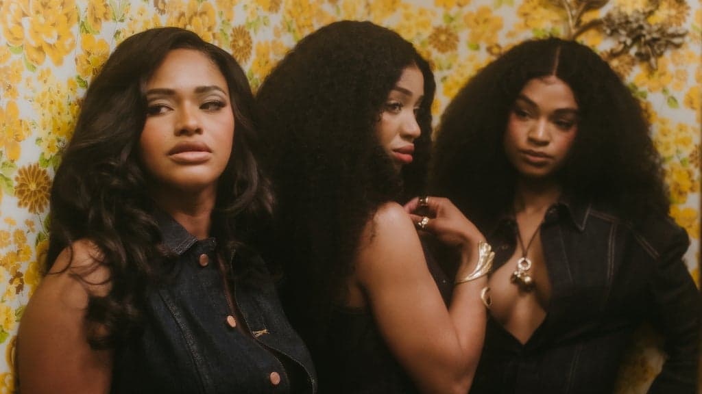The Womack Sisters live