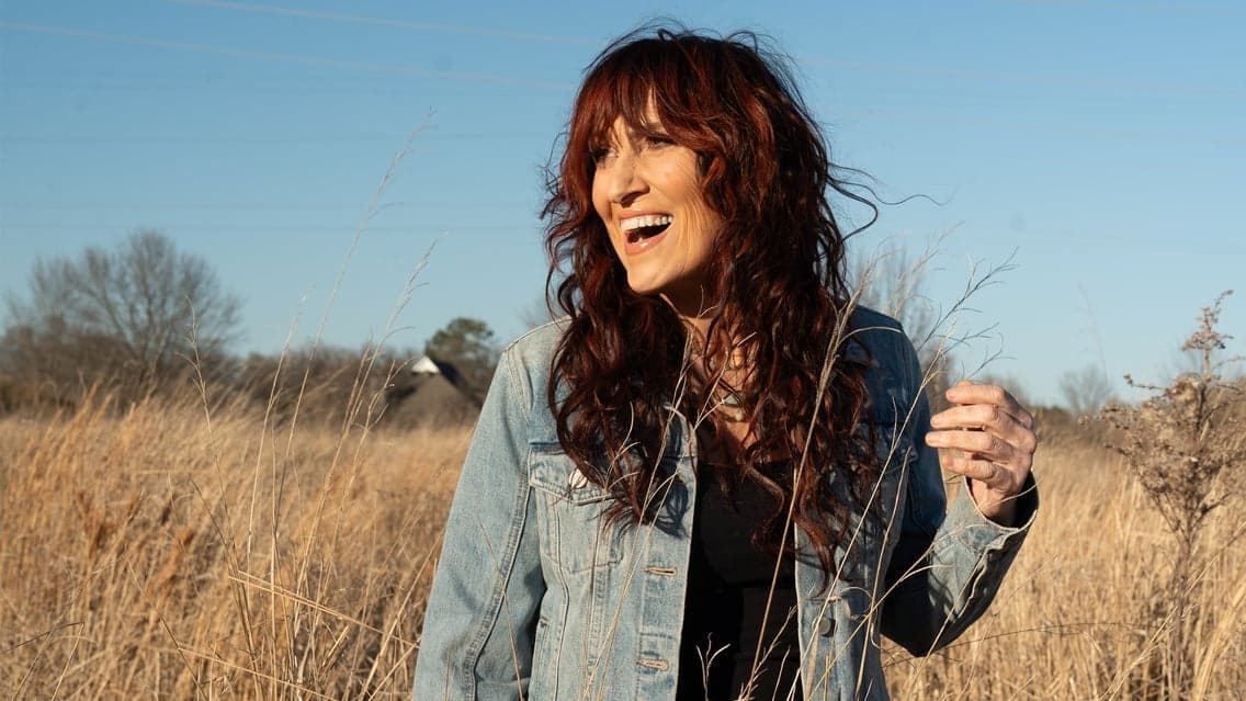Jo Dee Messina live