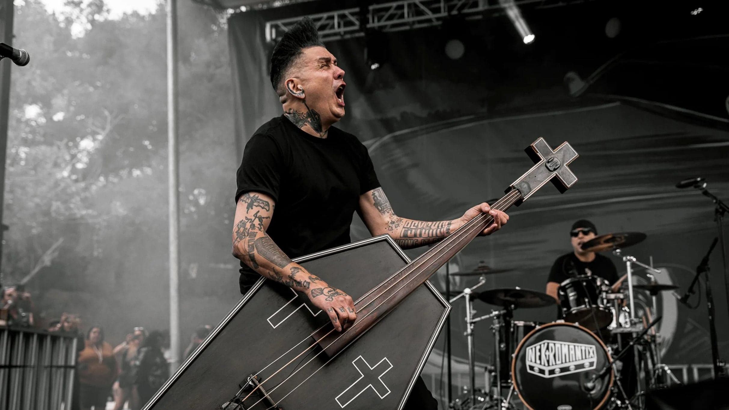 Nekromantix live