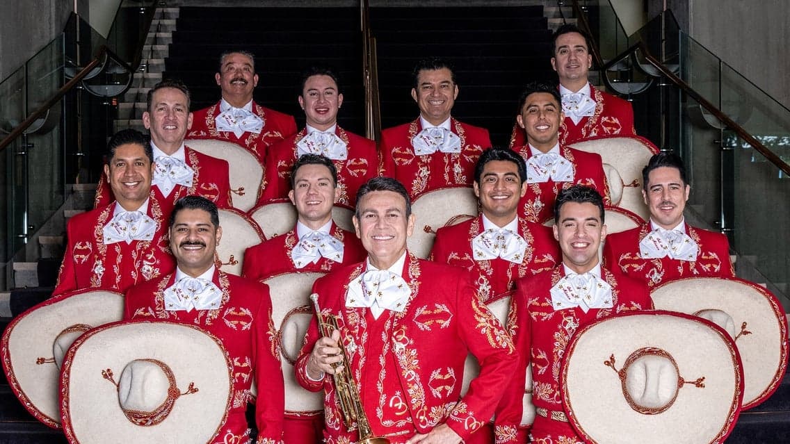 Mariachi Sol De Mexico live