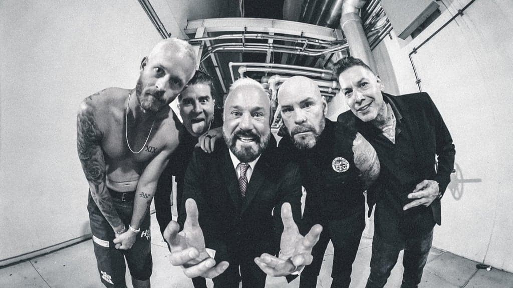 Goldfinger live