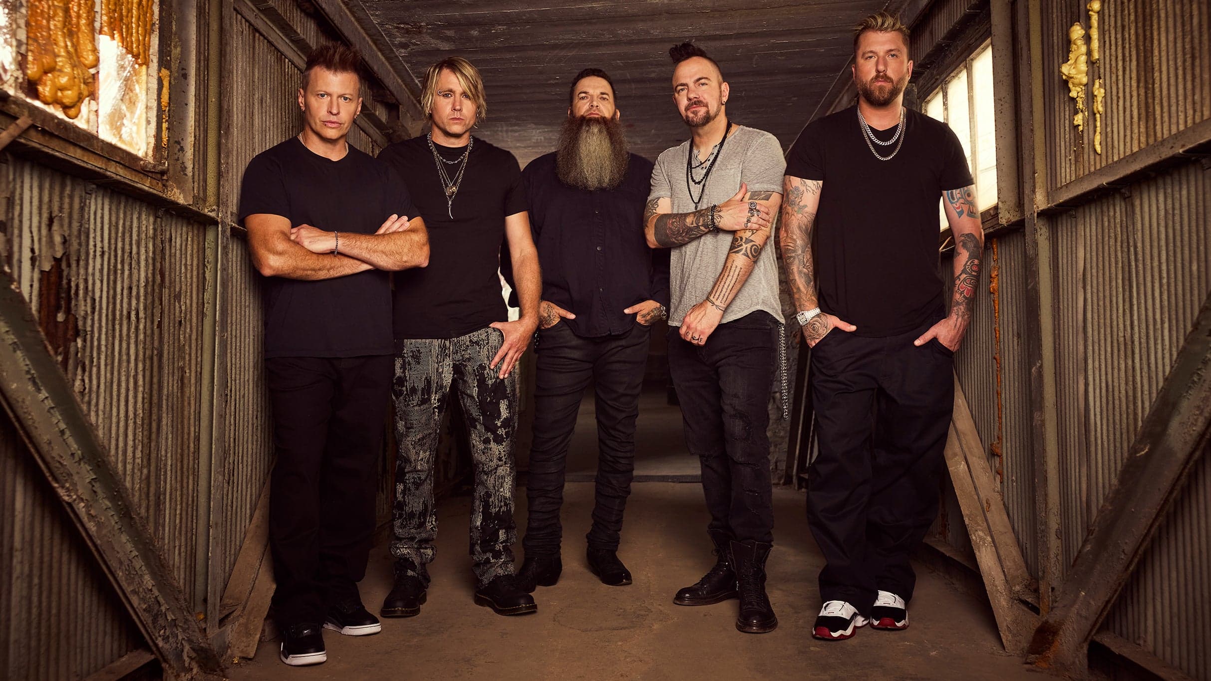 Three Days Grace live