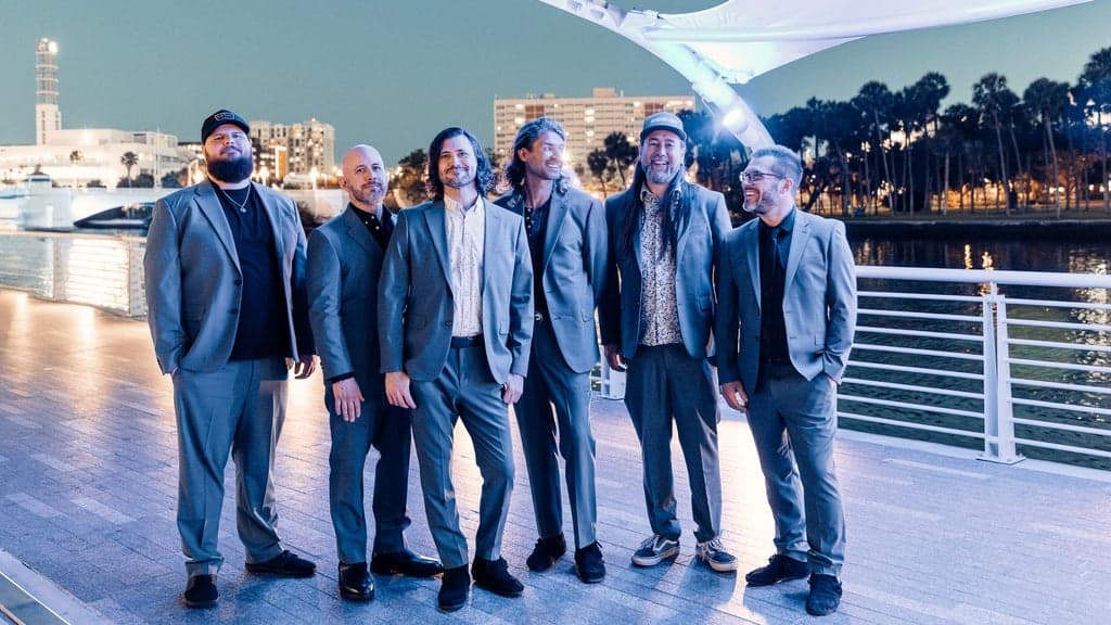 Taking Back Sunday live
