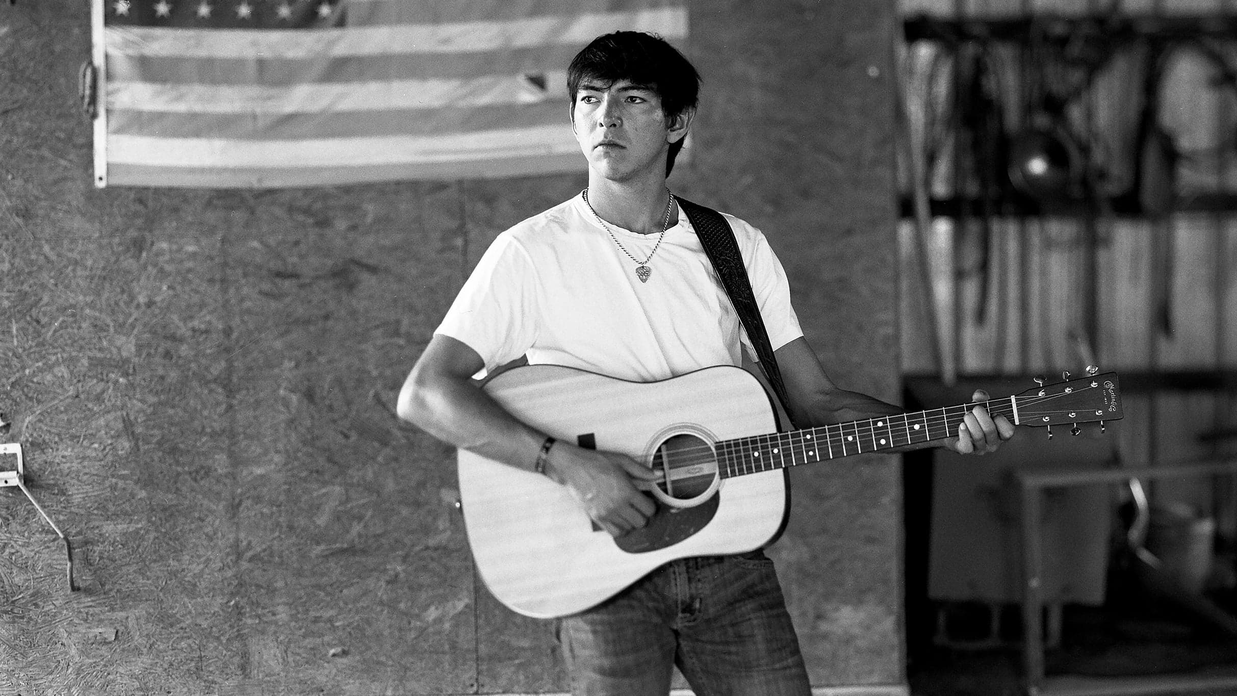 Wyatt Flores live