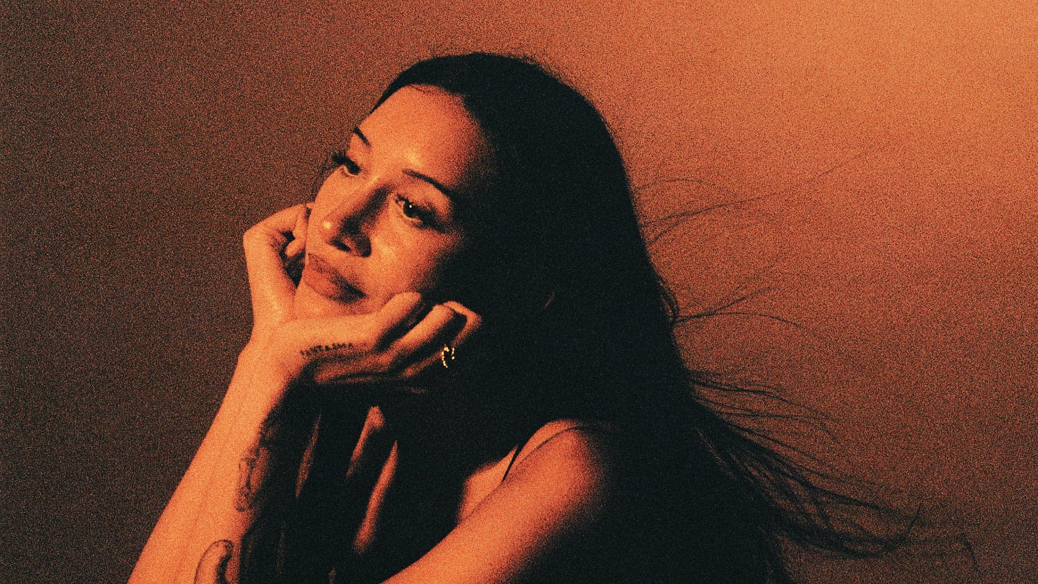 Julia Wolf live