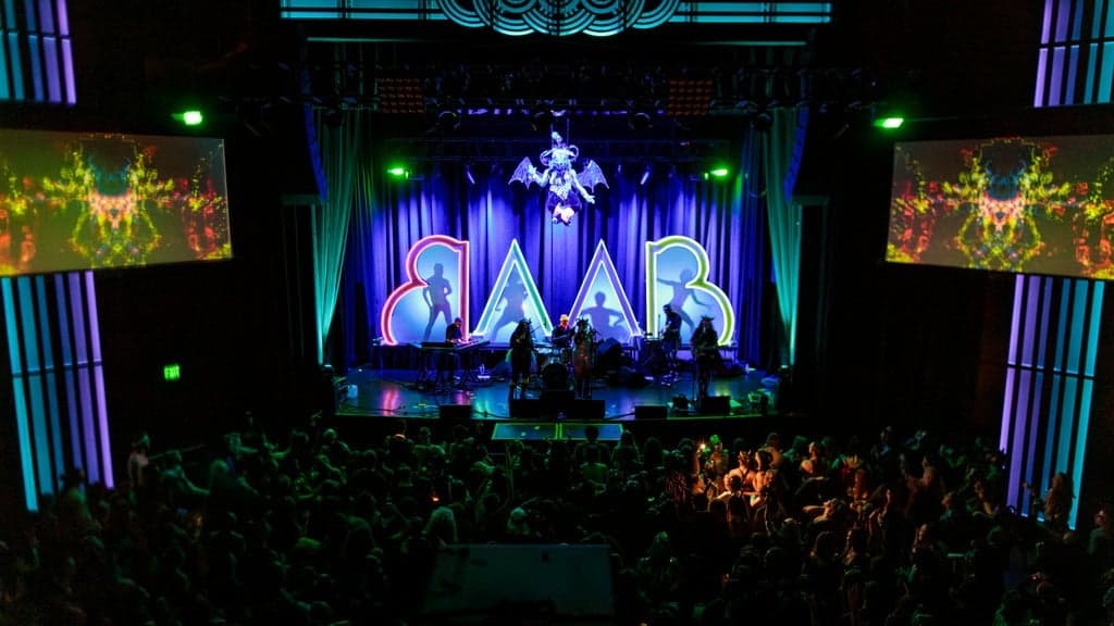 BAAB live