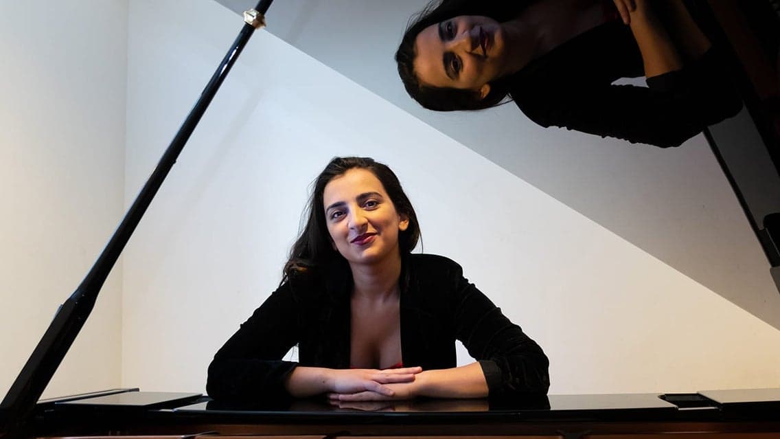 Steinway Piano Series live