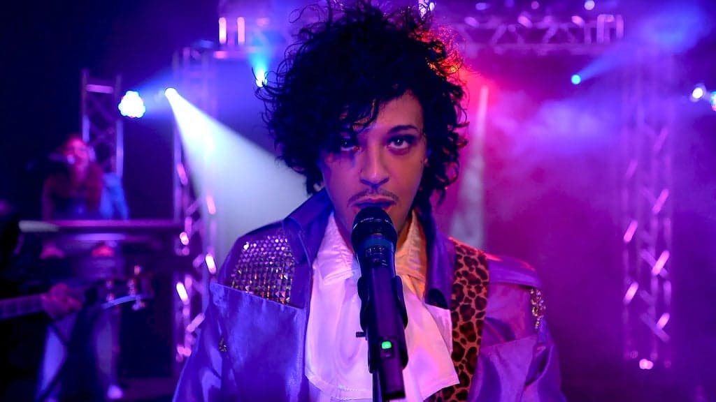 Red Corvette live